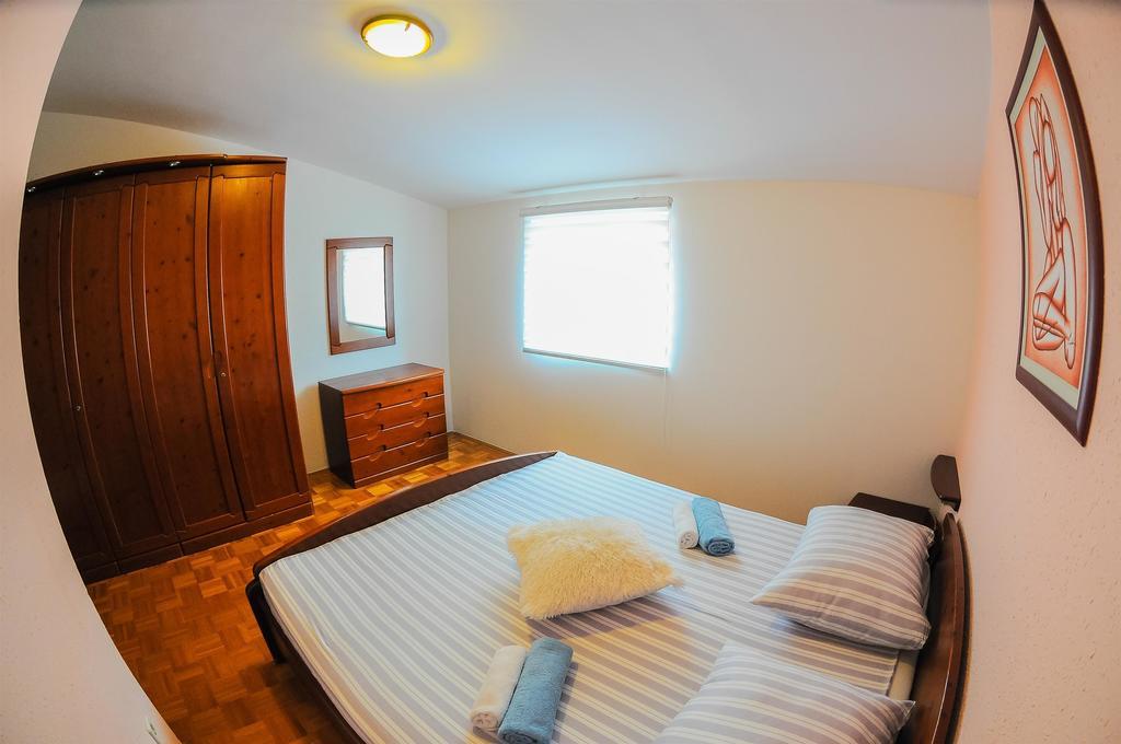 Apartments Marija Petricevic Подстрана Номер фото