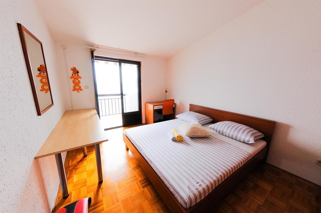 Apartments Marija Petricevic Подстрана Номер фото