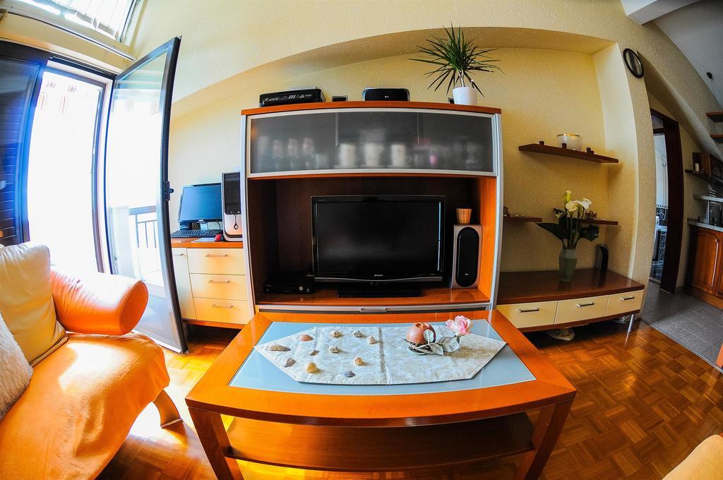 Apartments Marija Petricevic Подстрана Номер фото