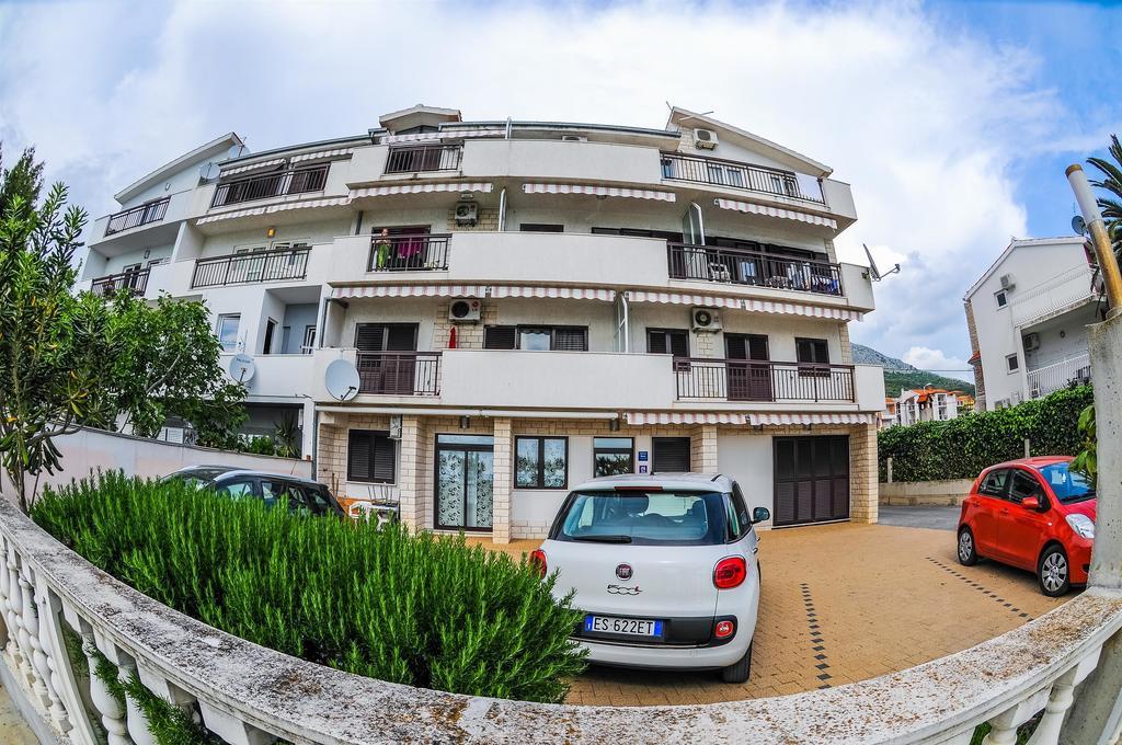 Apartments Marija Petricevic Подстрана Номер фото